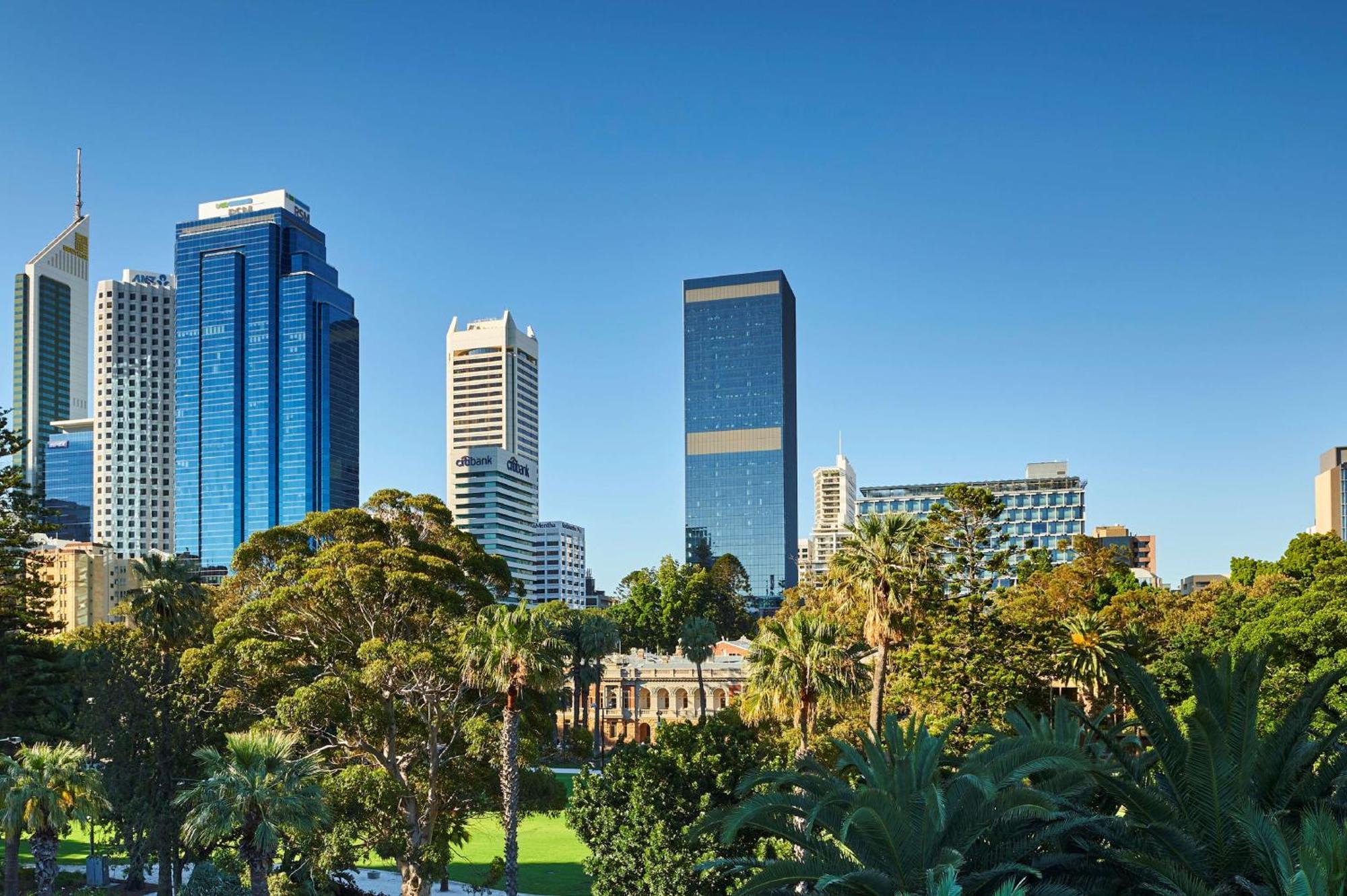 Doubletree By Hilton Perth Waterfront Hotel Exterior photo